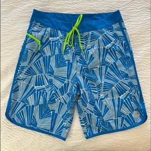 Vineyard Vines Mens Abstract Palms Board Shorts
